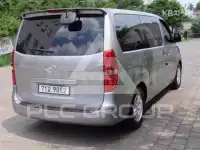 2017 Hyundai Starex
