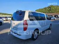 2017 Hyundai Starex
