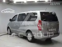 2017 Hyundai Starex