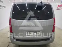 2017 Hyundai Starex