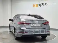 2017 Hyundai Avante