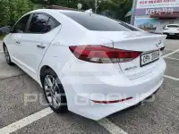 2017 Hyundai Avante
