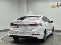 2017 Hyundai Avante