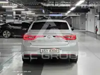 2017 Renault Sm6