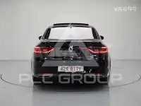2017 Renault Sm6