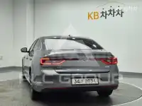 2017 Renault Sm6