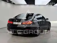 2018 BMW 523