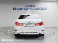 2018 BMW 523