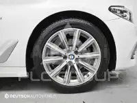 2018 BMW 523
