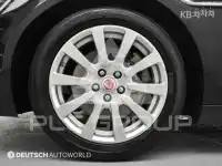 2018 Jaguar XE
