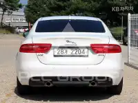 2018 Jaguar XE