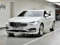 2018 Volvo S90