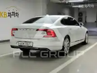 2018 Volvo S90