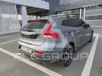 2018 Volvo V40