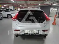 2018 Volvo V40