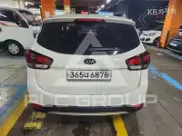 2018 KIA Carens