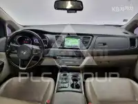 2018 KIA Carnival