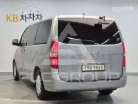 2018 Hyundai Starex