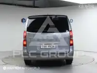 2018 Hyundai Starex
