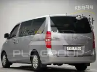 2018 Hyundai Starex