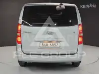 2018 Hyundai Starex