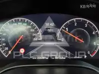 2019 BMW 523
