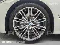 2019 BMW 523