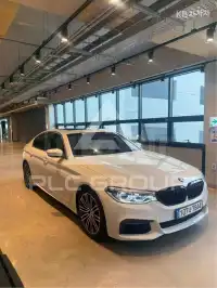 2019 BMW 523