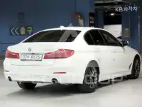 2019 BMW 523