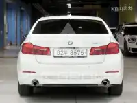 2019 BMW 523