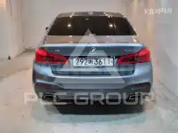 2019 BMW 523