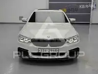 2019 BMW 523