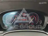 2019 BMW 523