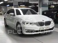 2019 BMW 523