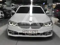 2019 BMW 523