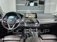 2019 BMW 523