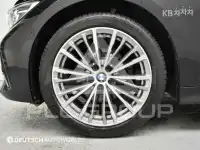 2019 BMW 330