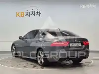 2019 Jaguar XE