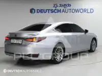 2019 Lexus ES