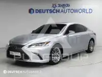 2019 Lexus ES