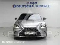 2019 Lexus ES