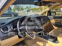 2019 KIA Carnival