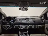 2019 KIA Carnival