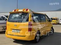 2019 Hyundai Starex