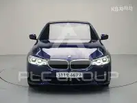 2020 BMW 523