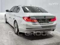 2020 BMW 523
