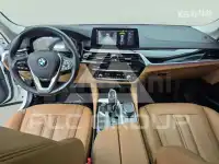 2020 BMW 523