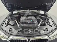 2020 BMW 523