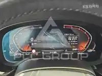 2020 BMW 523