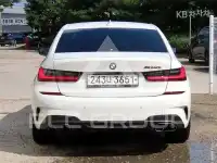 2020 BMW 330